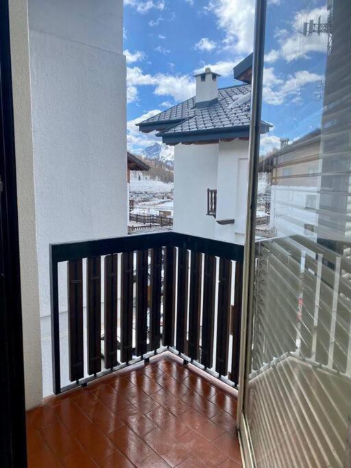 Cozy Apartment Near The Slopes Бройл-Червиня Екстериор снимка